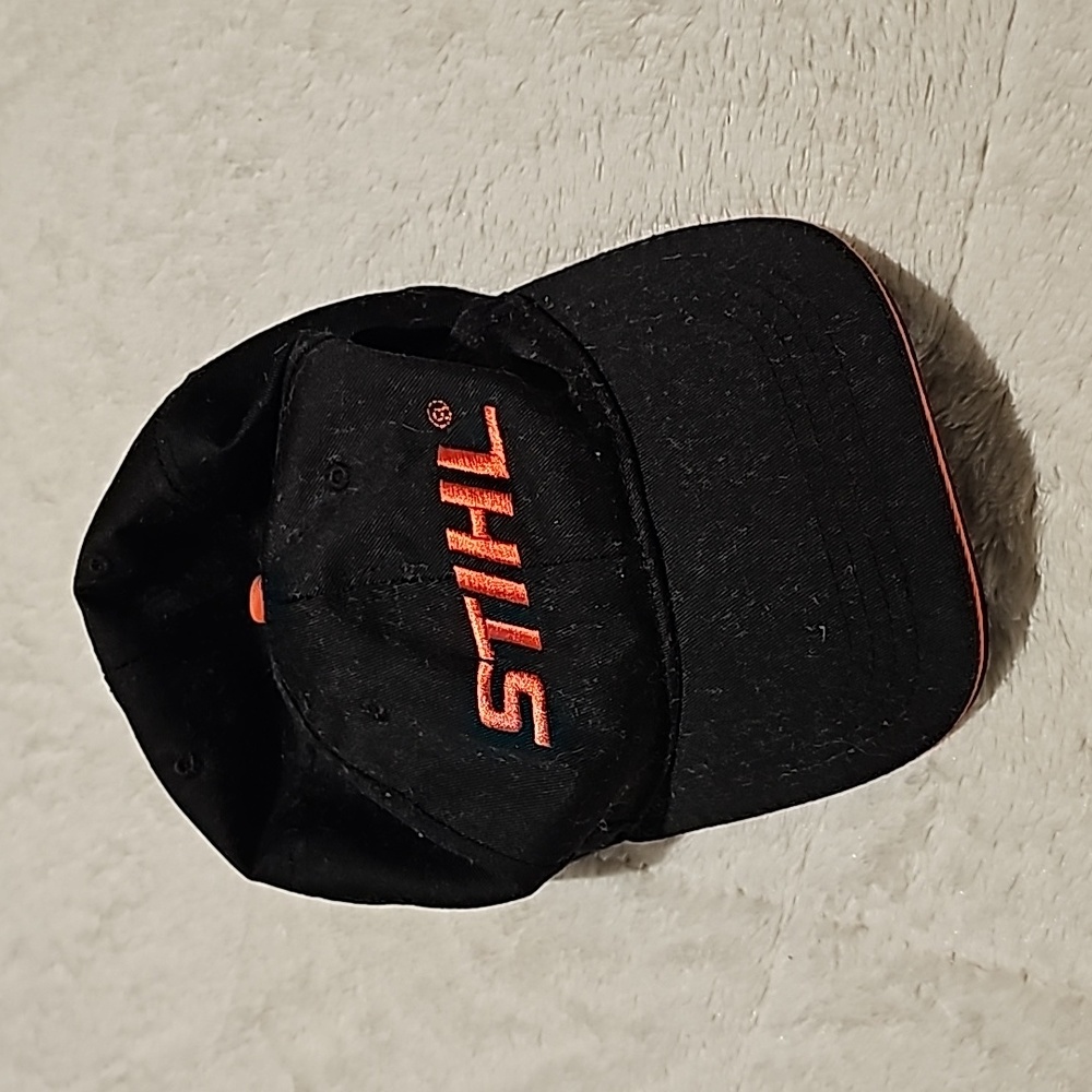 STIHL Ajustable Black Baseball Cap